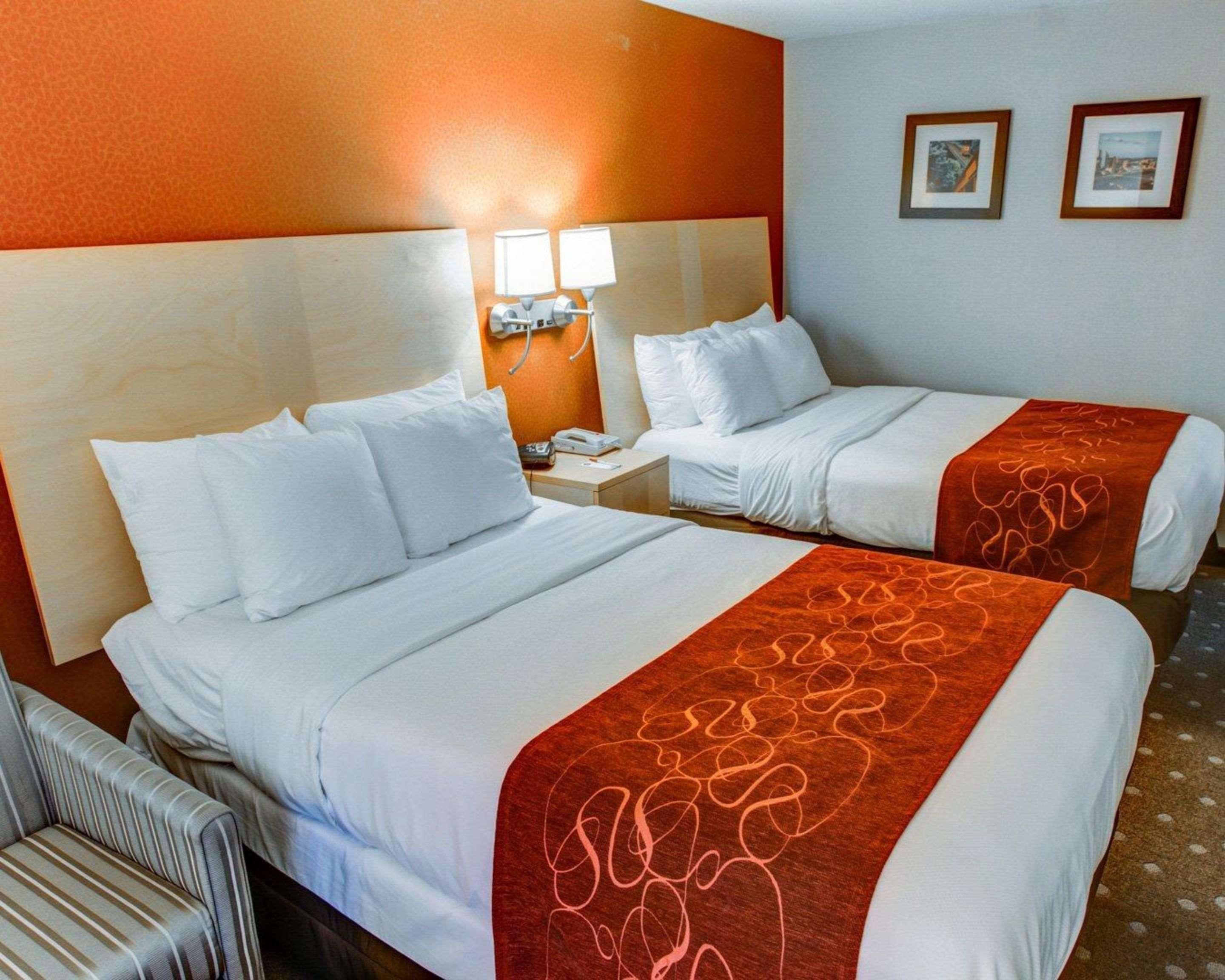 Comfort Suites Pittsburgh Airport Robinson Township Buitenkant foto