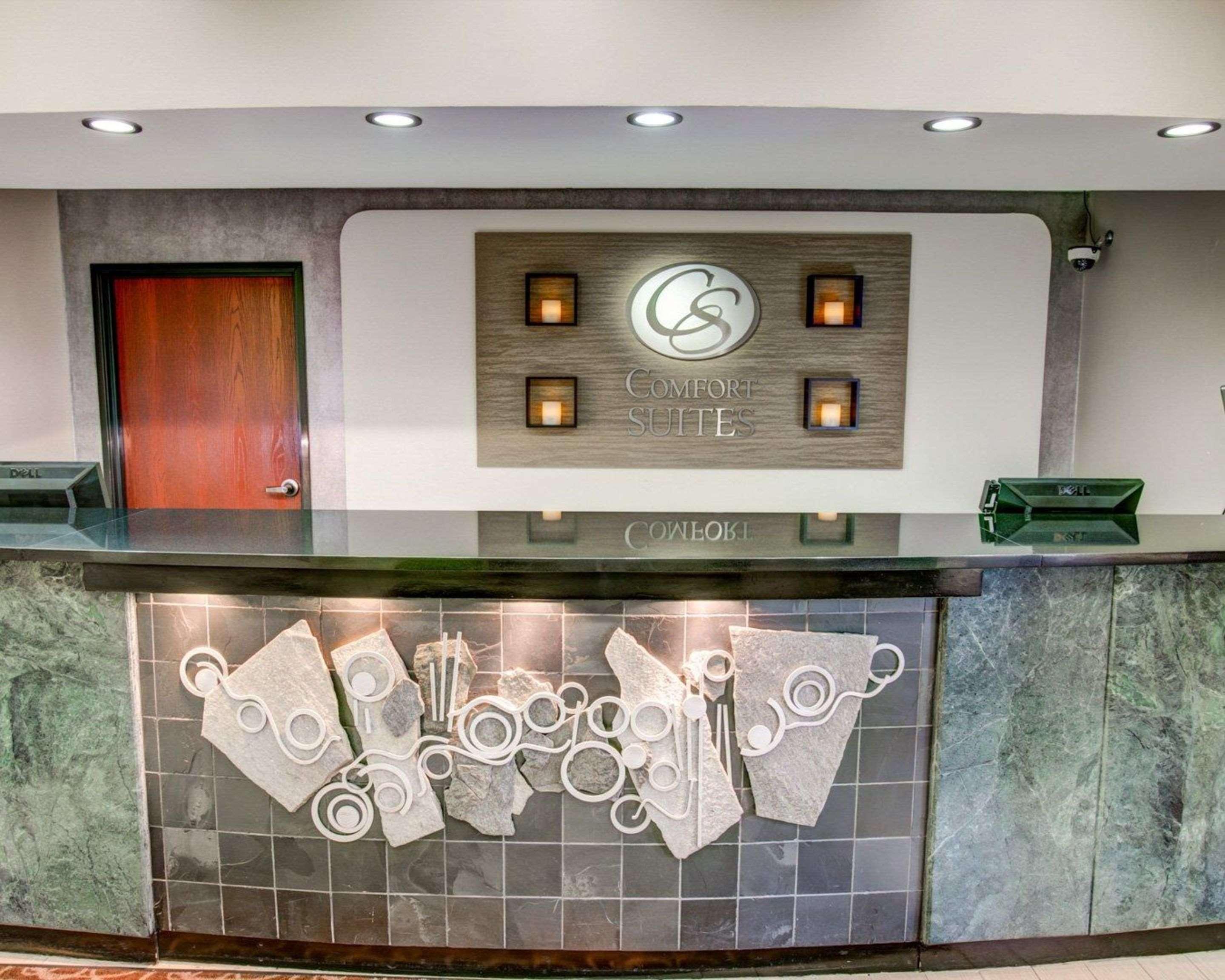 Comfort Suites Pittsburgh Airport Robinson Township Buitenkant foto