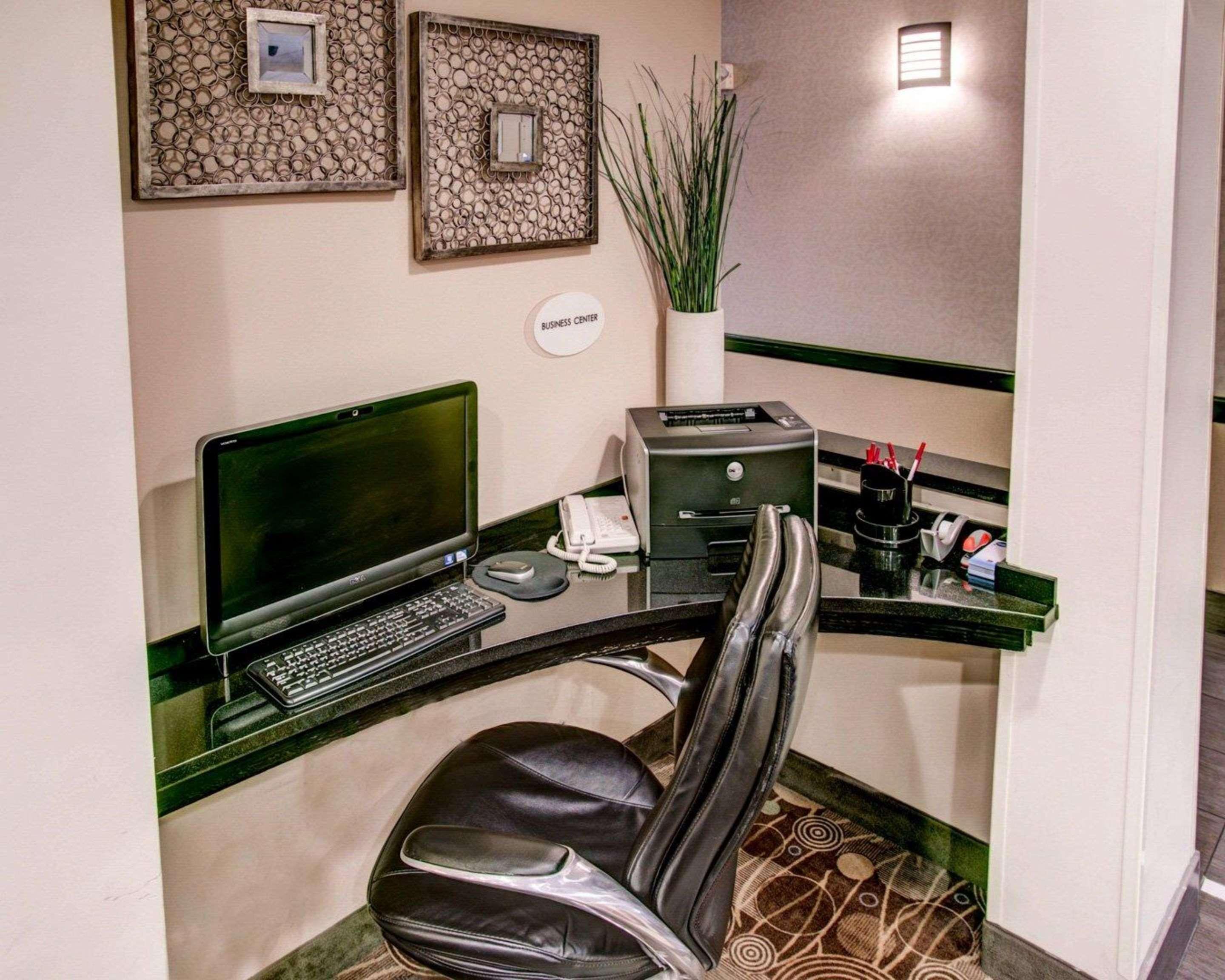Comfort Suites Pittsburgh Airport Robinson Township Buitenkant foto