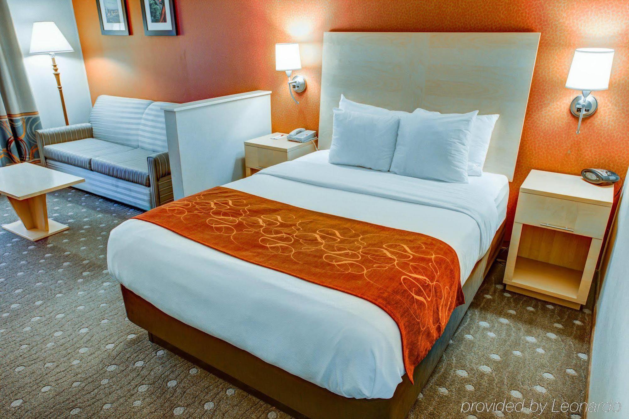 Comfort Suites Pittsburgh Airport Robinson Township Buitenkant foto